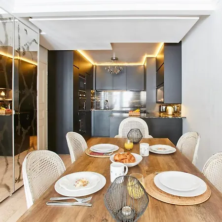 Madelaine - Opera * Paris